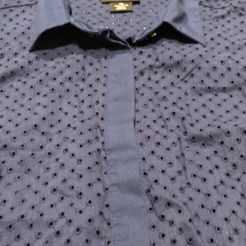 Liz Claiborne Career PM Eyelet Button Down Sleeveless Shirt - Picture 5 of 14